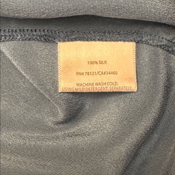 Eileen Fisher Blue Crepe Silk Blouse - Picture 9 of 9